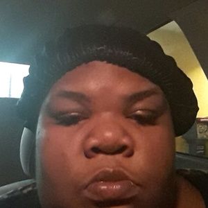 Meet your Posher, Atoyia